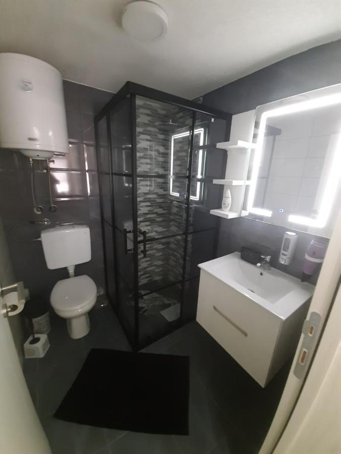 Adrijana 2 Apartmani Vrnjačka Banja Dış mekan fotoğraf